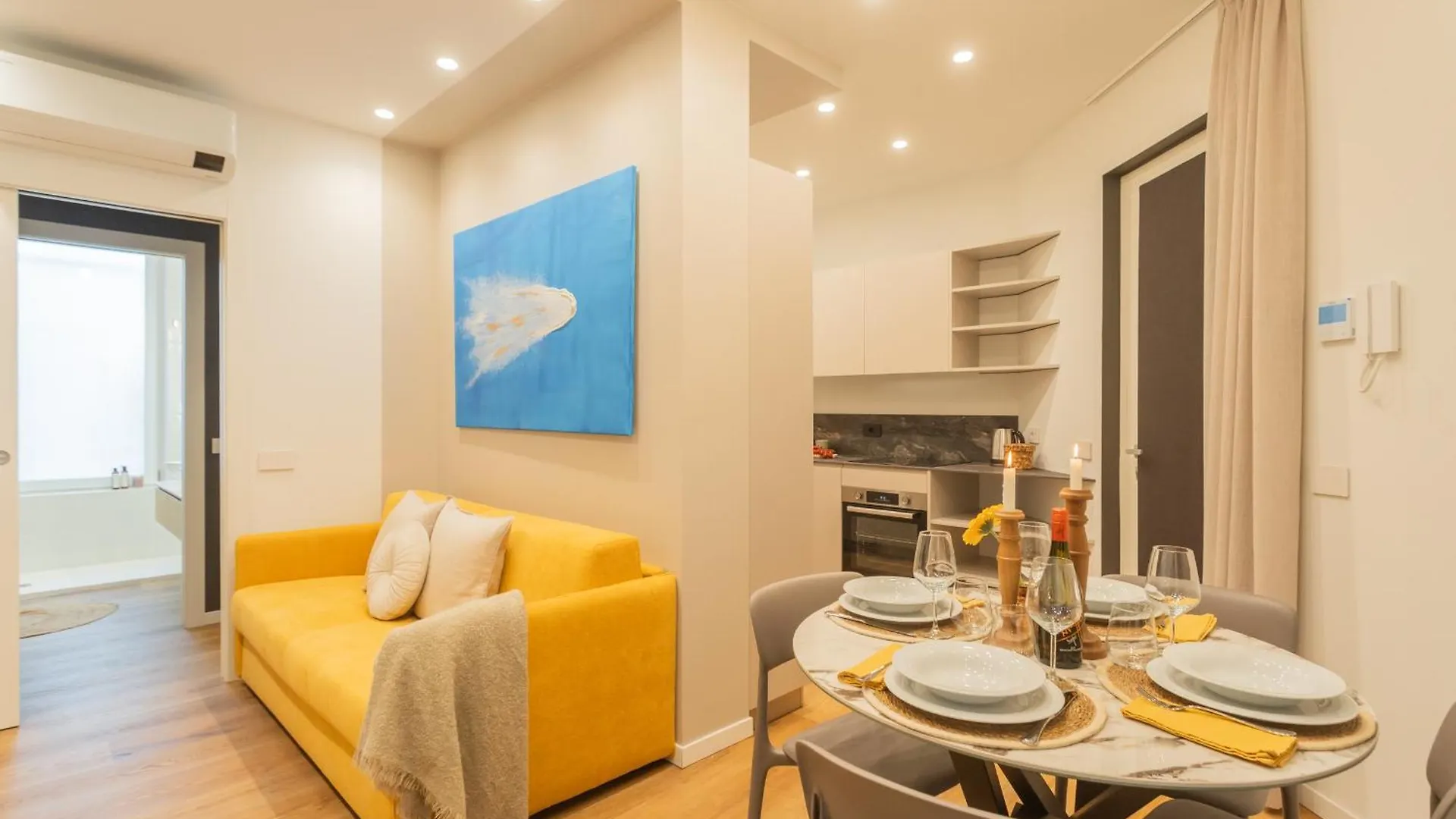 Rezia Apartments By Rent All Côme 0*,  Italie