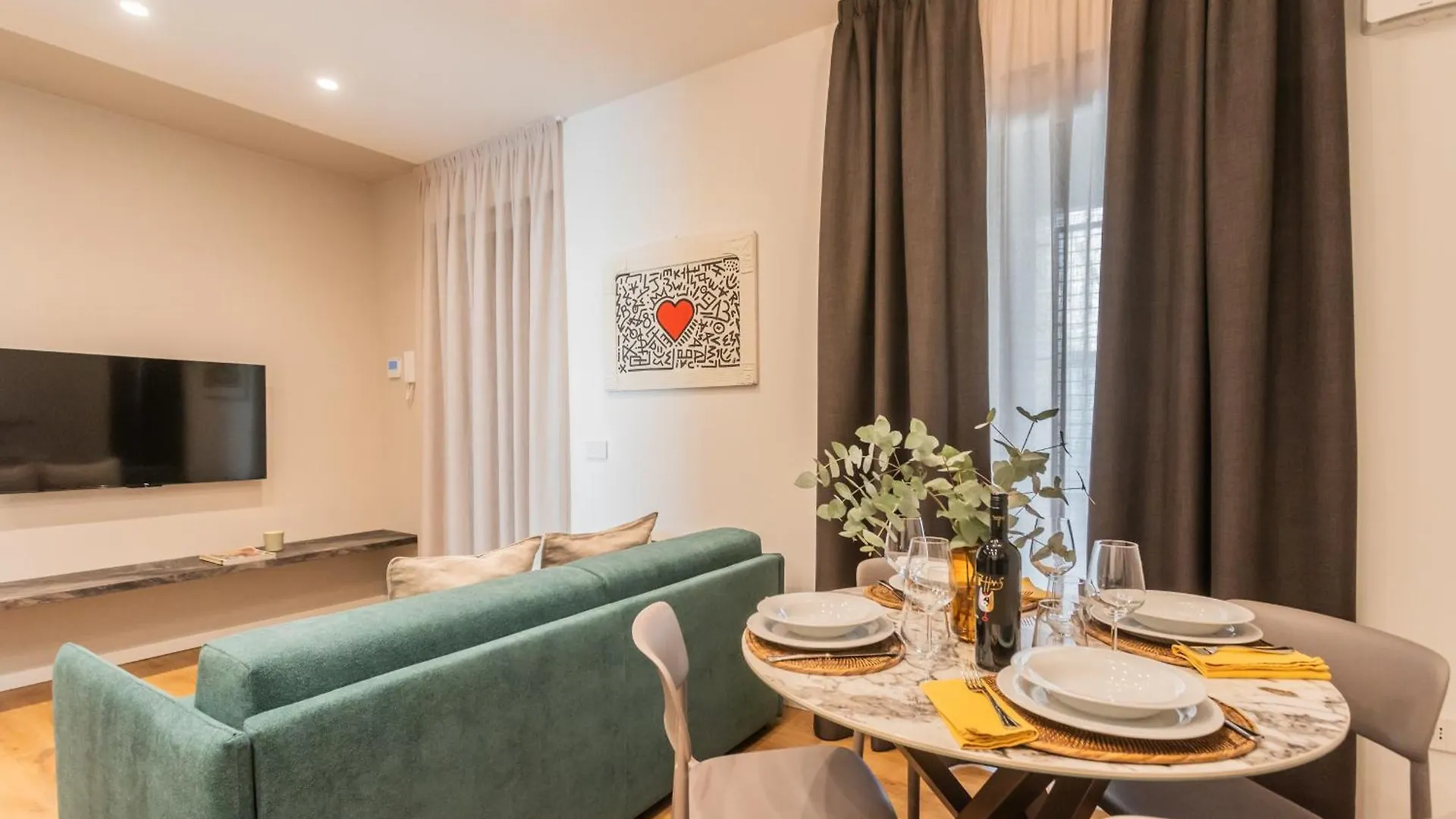 Rezia Apartments By Rent All Como