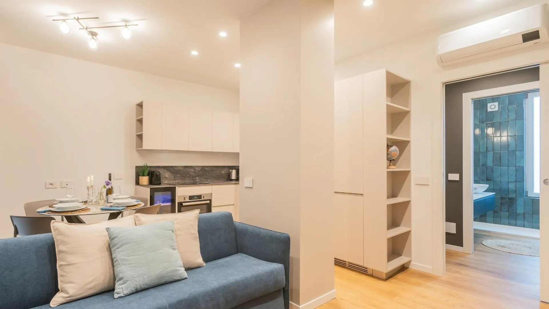 Rezia Apartments By Rent All Côme 0*,  Italie