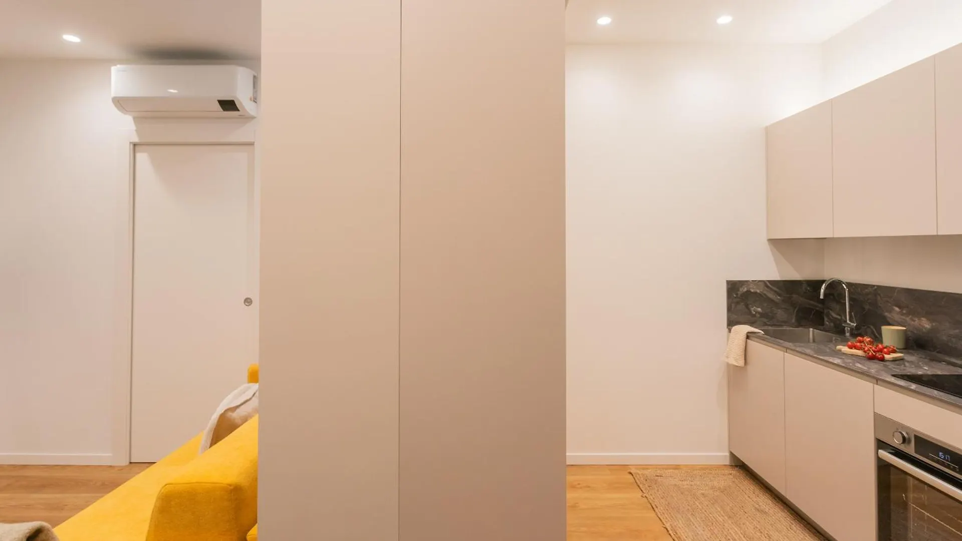 Rezia Apartments By Rent All Como