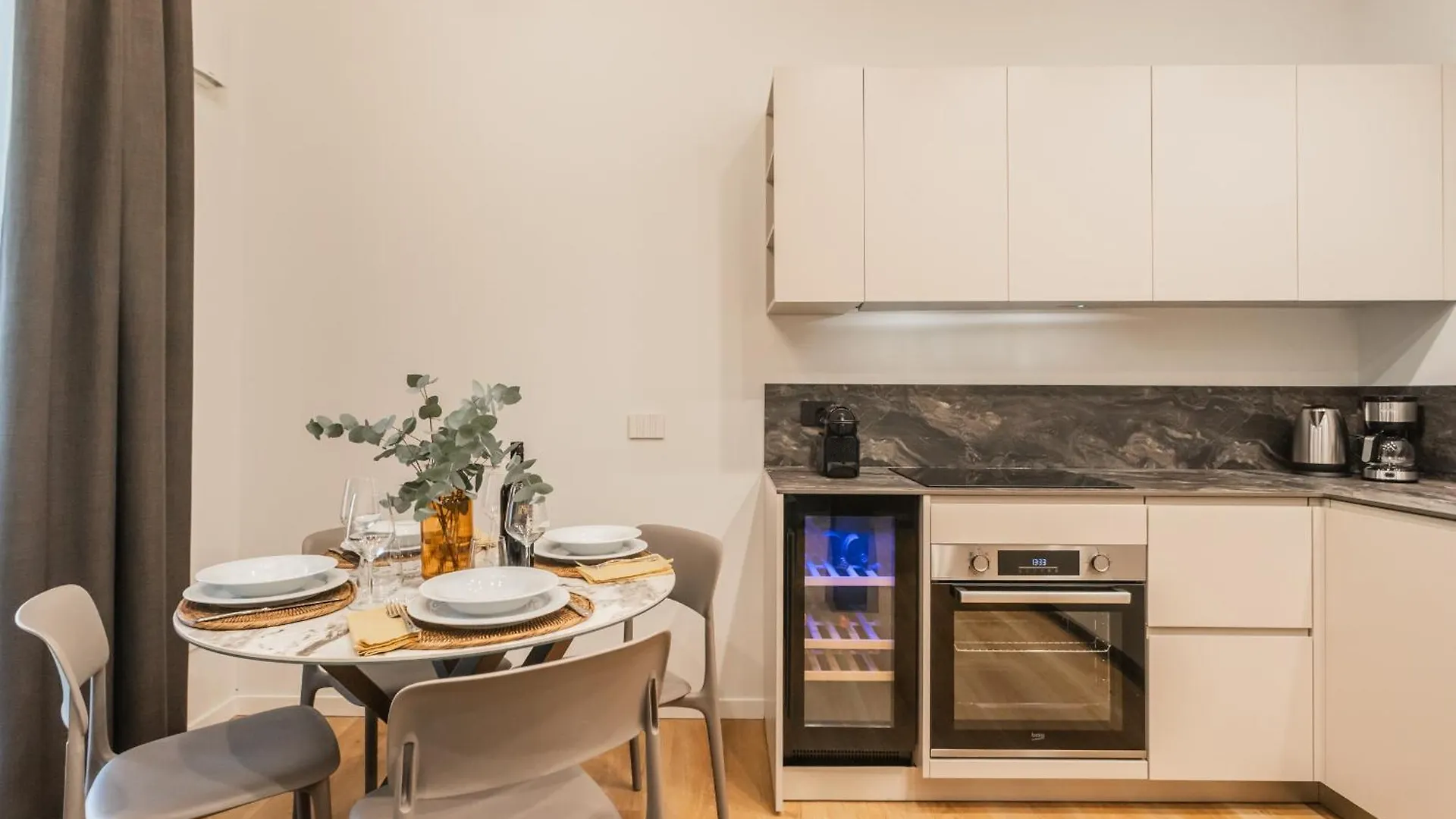 Rezia Apartments By Rent All Como Italia