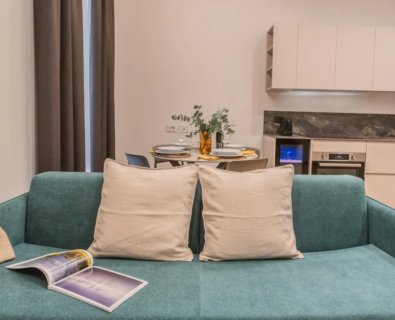Rezia Apartments By Rent All Como