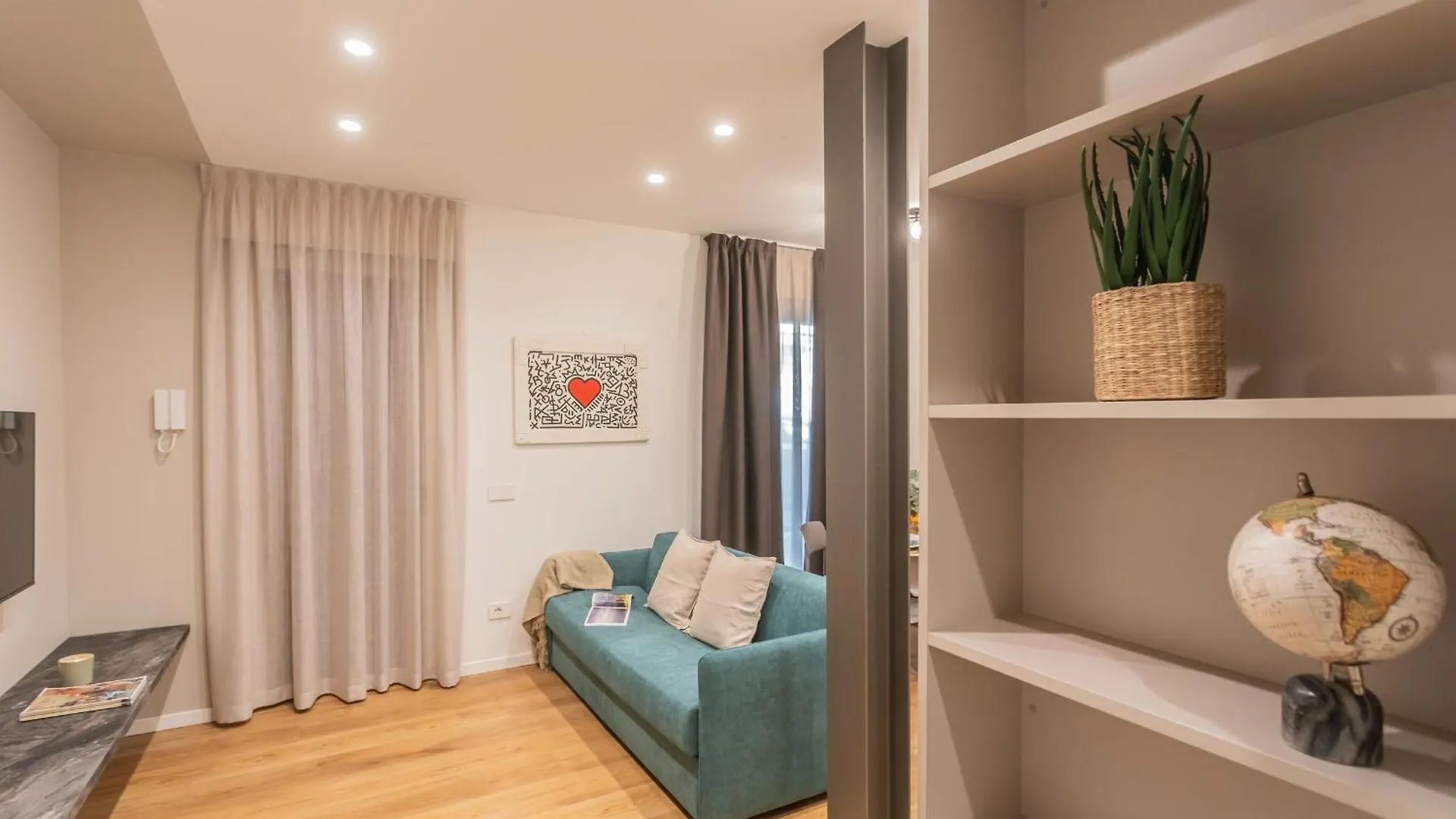 Rezia Apartments By Rent All Como